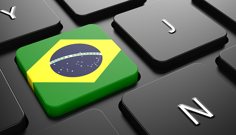 Entenda por que o Brasil tem uma internet tão lenta